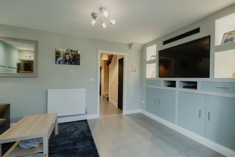 8 Bevin Square, Copplestone, Crediton, EX17 5EJ