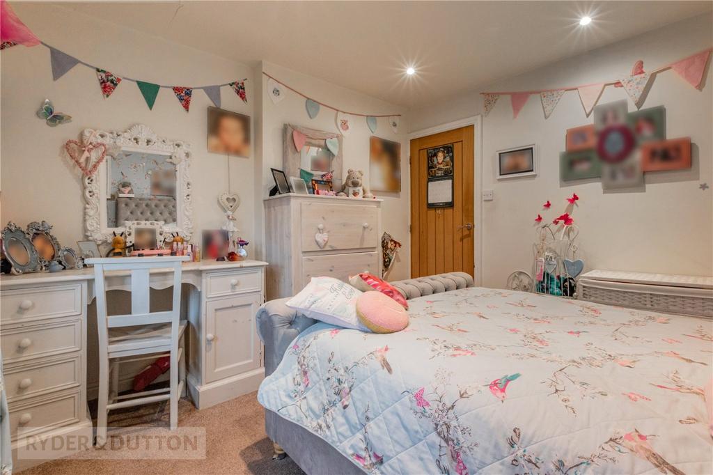 Dressing Room/Bed 4