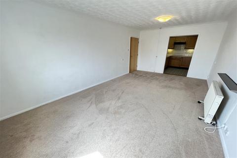 1 bedroom retirement property to rent, 40 St Johns Court, Princes Road IP11