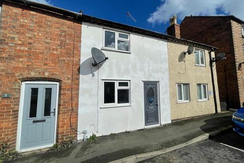 2 bedroom terraced house to rent, The Leys, Evesham