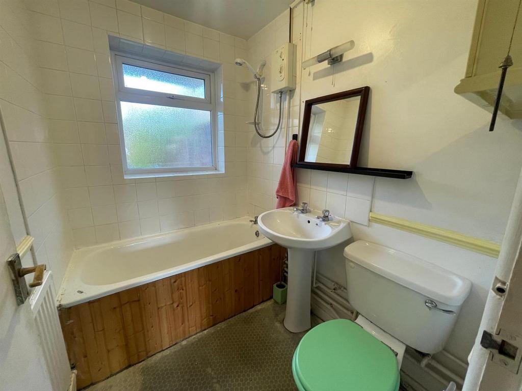 Ground Floor Bathroom