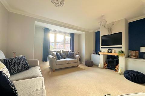 4 bedroom townhouse for sale, Fuggle Drive, Aylesbury HP21