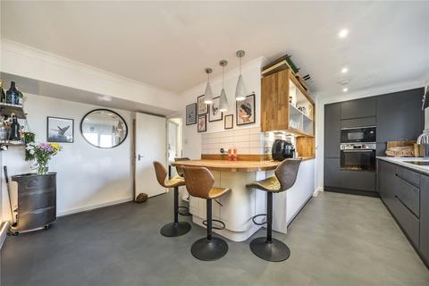 2 bedroom apartment for sale, Oakley Lodge, Burnt Ash Hill, SE12