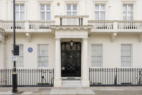 3 bedroom flat for sale, Lyall Street, Belgravia