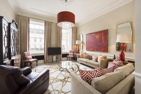 3 bedroom flat for sale, Lyall Street, Belgravia