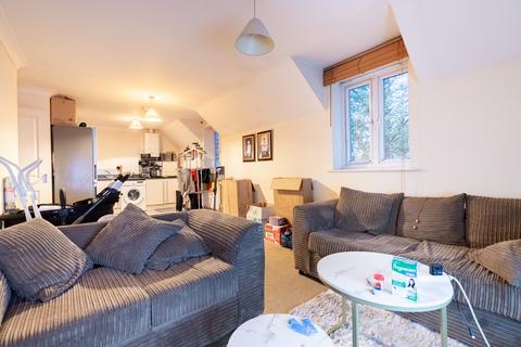 2 bedroom flat for sale, Maidenhall Approach, Ipswich IP2