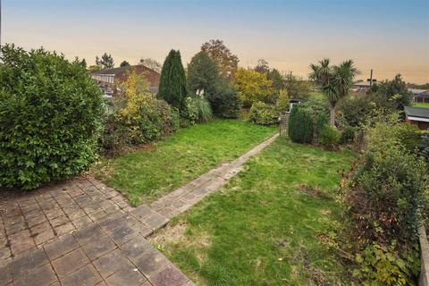 3 bedroom semi-detached house for sale, Boleyn Avenue, Enfield