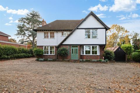 5 bedroom detached house for sale, Reigate Road, Epsom