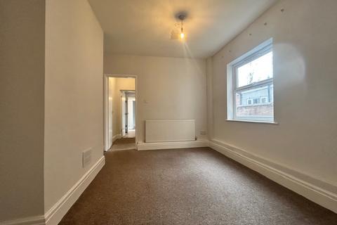 2 bedroom ground floor flat to rent, 76 Mayfield Street, Hull, East Riding of Yorkshire, HU3