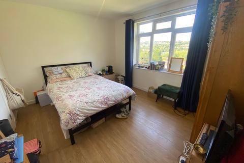 1 bedroom in a house share to rent, Dashwood Avenue, Wycombe, HP12