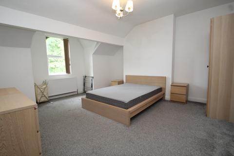 2 bedroom flat to rent, Sholebroke Avenue, Leeds, West Yorkshire, LS7