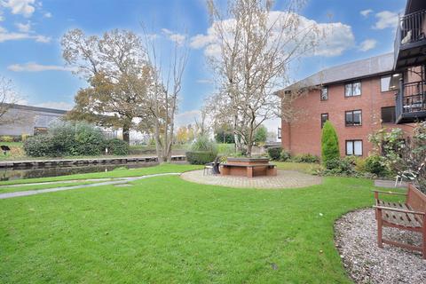 2 bedroom apartment for sale, Stafford Street, Stone