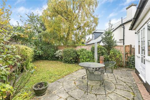 2 bedroom bungalow for sale, Gurney Court Road, St. Albans, Hertfordshire