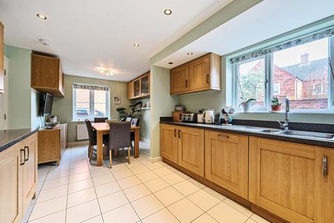 6 bedroom detached house for sale, Hynam Road, Pershore, WR10