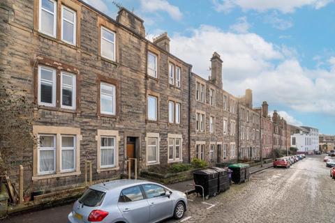 2 bedroom flat to rent, Duniden Street, Edinburgh, EH7