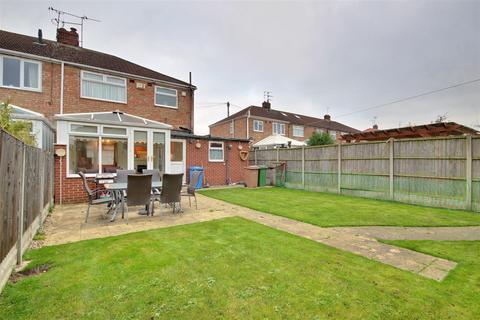 3 bedroom end of terrace house for sale, Norwood Grove, BEVERLEY