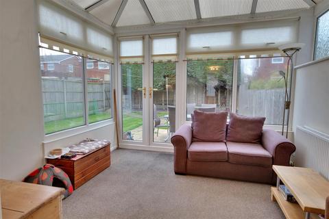 3 bedroom end of terrace house for sale, Norwood Grove, BEVERLEY