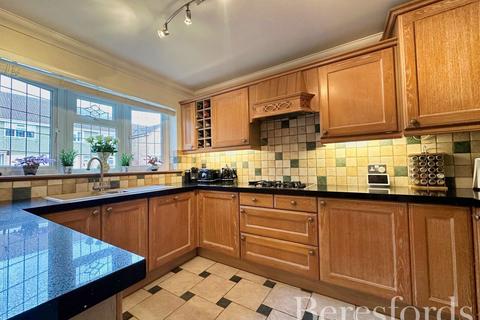 undefined, Southbury Close, Hornchurch, RM12