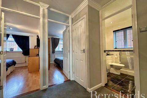 undefined, Southbury Close, Hornchurch, RM12
