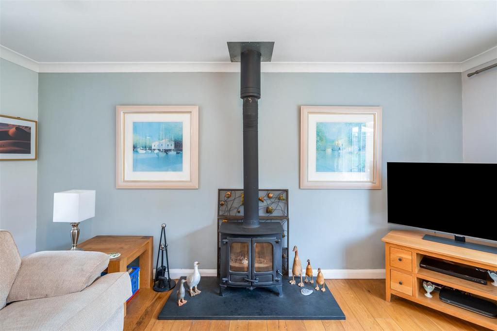 153 Station Lane-4 lo.jpg