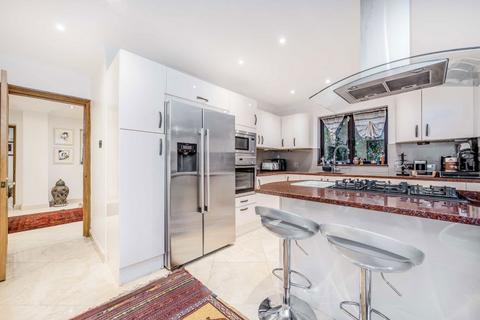 23 Ridgeway Gardens, London, N6 5XR