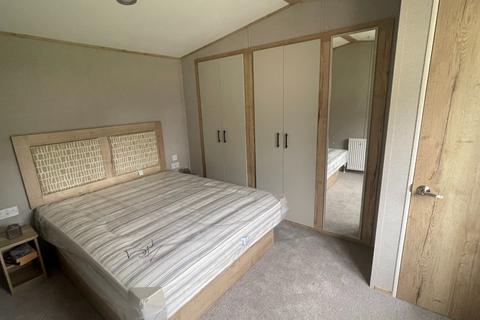 2 bedroom static caravan for sale, Waters Edge Leisure Park