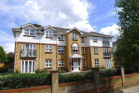 2 bedroom flat to rent, Rosebank Close, Teddington TW11