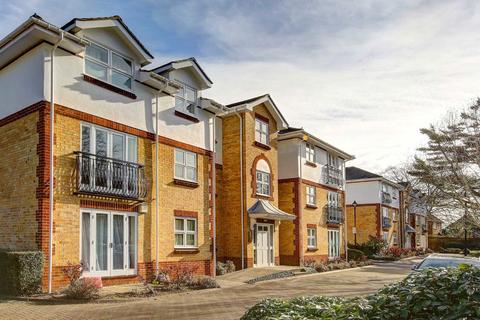 undefined, Rosebank Close, Teddington TW11