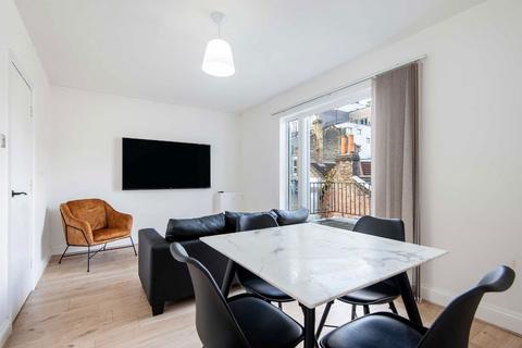 2 bedroom flat for sale, Sylvester Path, London E8