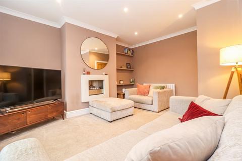18 Water Lane, Middlestown, Wakefield, WF4 4PX