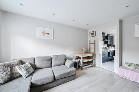 31 Abinger Close, North Holmwood, Dorking, RH5 4TB