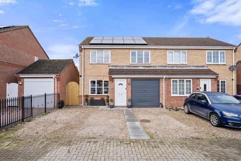 3 bedroom semi-detached house for sale, Fagans Way, Skegness PE25