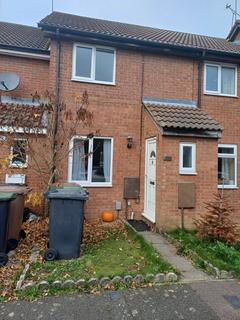 2 bedroom terraced house to rent, Goldcrest Close, Luton, LU4