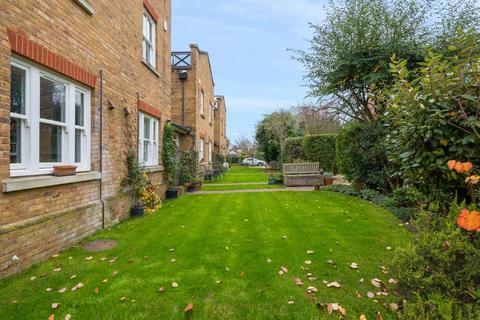 4 bedroom terraced house for sale, Mitchell's Place, Dulwich, London, SE21