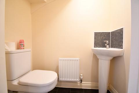 120 Hilton Close, Kempston, Bedford, MK42 7FT