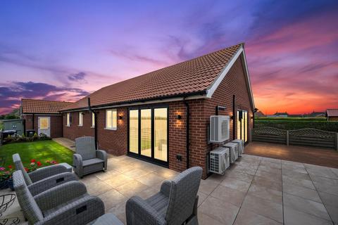 3 bedroom detached bungalow for sale, Church Road, Friskney, Boston, PE22