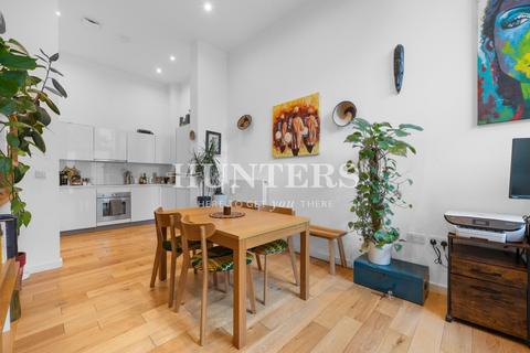 2 bedroom flat to rent, Casbeard Street, London, N4