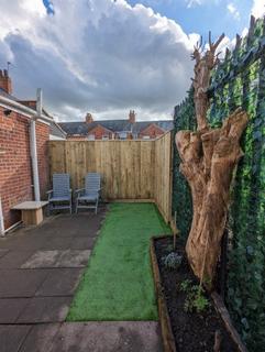 2 bedroom terraced house for sale, Regent Street, Beverley, HU17 8HS