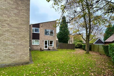 1 bedroom flat to rent, Weetwood House Court, Weetwood, Leeds, LS16