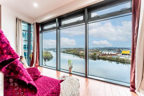 2 bedroom flat for sale, Castlebank Drive, Flat 7/1, Glasgow Harbour, Glasgow, G11 6AD