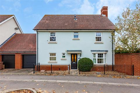 4 bedroom detached house for sale, Lambourne Chase, Great Baddow, Essex, CM2