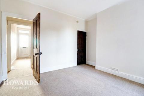 2 bedroom end of terrace house for sale, Roman Road, Lowestoft