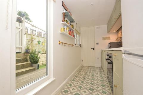 1 bedroom flat for sale, SPENCER ROAD, RYDE