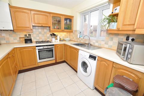 3 bedroom detached house for sale, Plas Penwern, Johnstown, Carmarthen