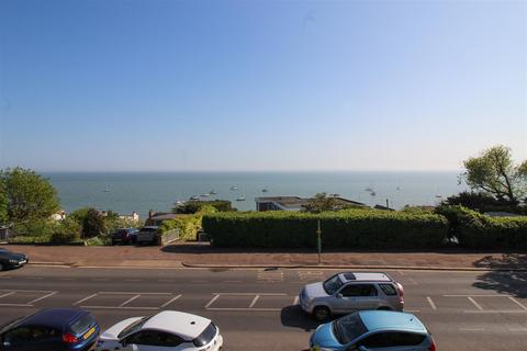 3 bedroom apartment for sale, Grand Parade, Leigh-On-Sea