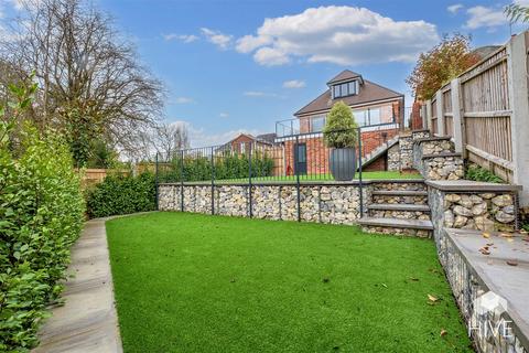 9 Ridgeway, Corfe Mullen, Wimborne, BH21 3HS