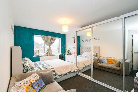 Flat 8, Ronver Lodge Newgate Street, London, E4 6JF
