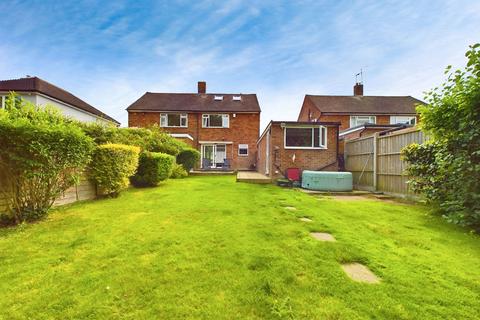 4 bedroom semi-detached house for sale, Cootes Avenue, Horsham RH12