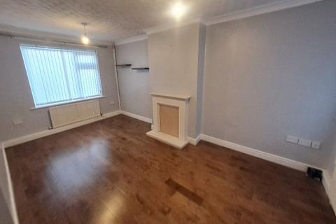 2 bedroom semi-detached house to rent, Middlesbrough TS6