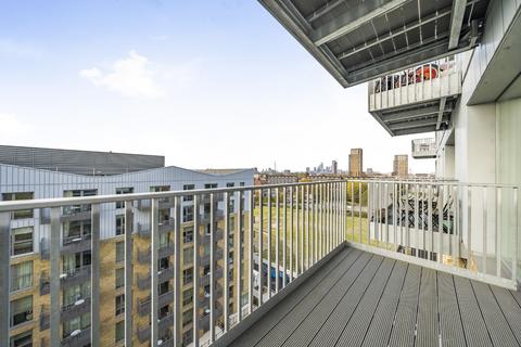 1 bedroom apartment for sale, Waterline Way, London, SE8